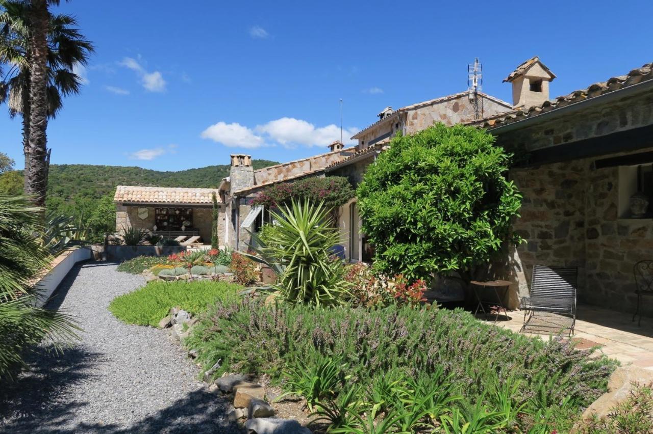 Bed and Breakfast Les Aurochs Grimaud Esterno foto