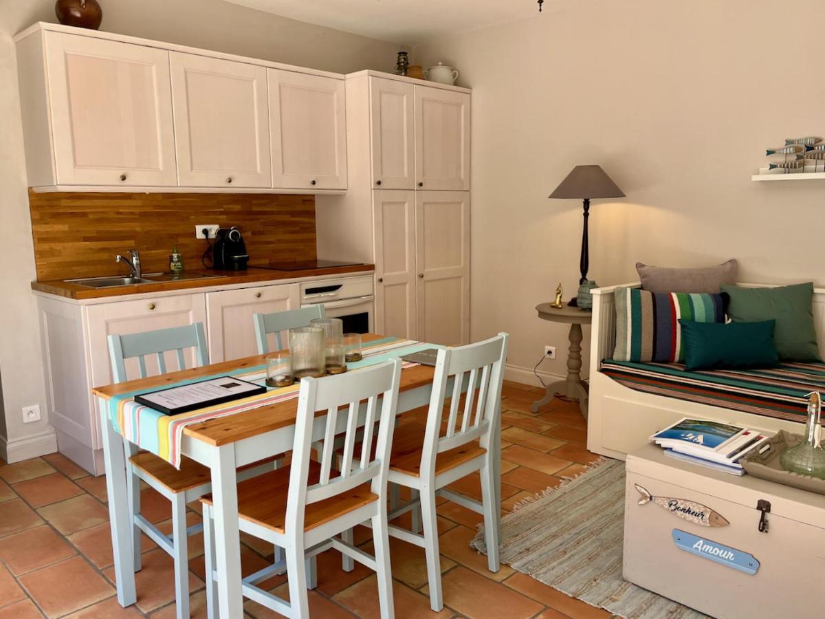 Bed and Breakfast Les Aurochs Grimaud Esterno foto